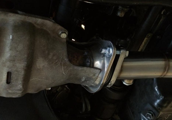 Vibrant J-Spec Header Installation Kit (flange and donut gasket for Headers with 2.5in OD outlet) main image 1